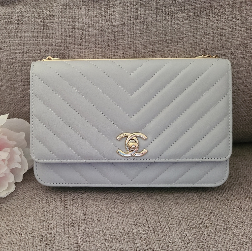 ❌SOLD❌ Chanel Trendy Woc Grey